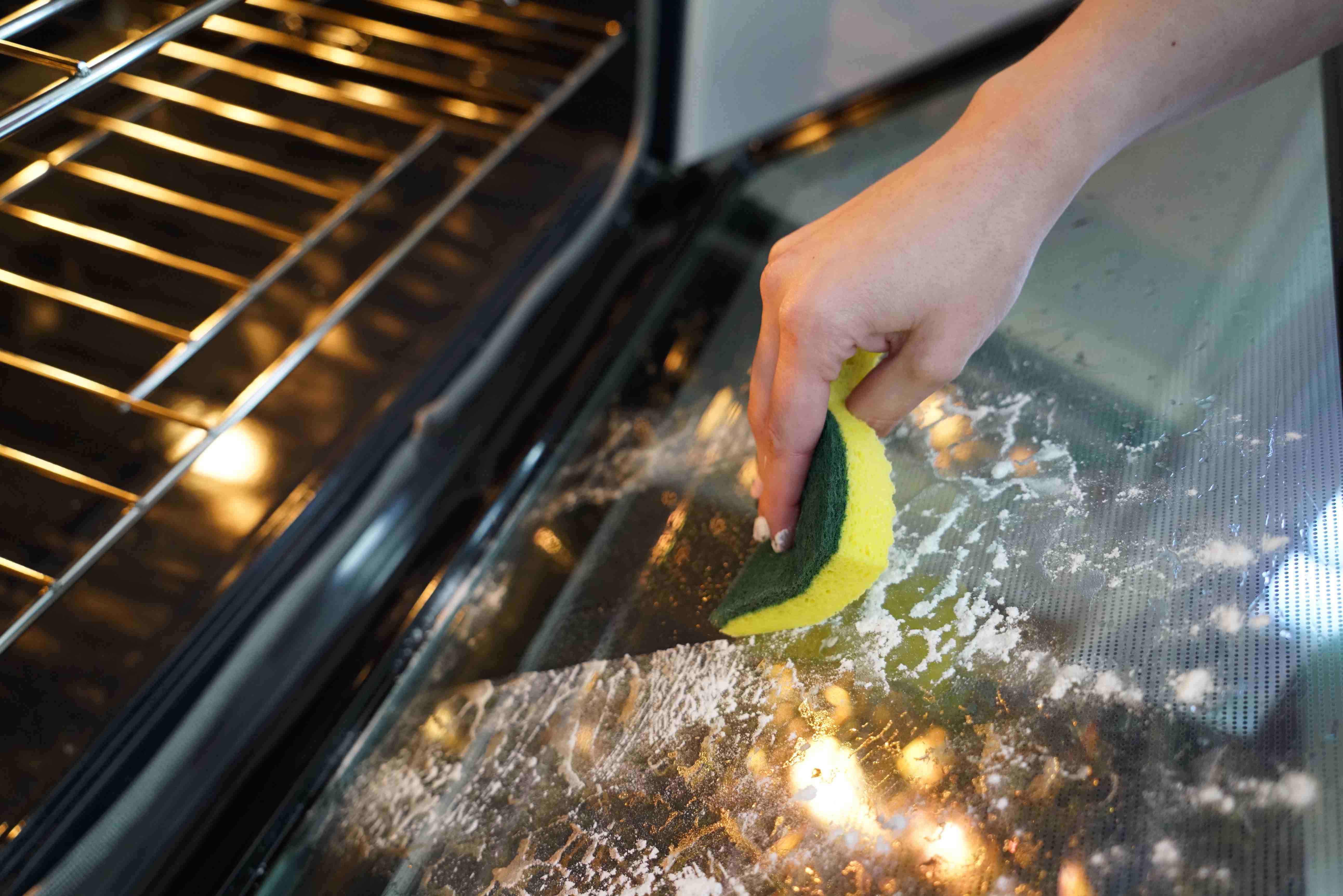 The Best DIY Oven Cleaner Recipes to Get Rid of Grime
